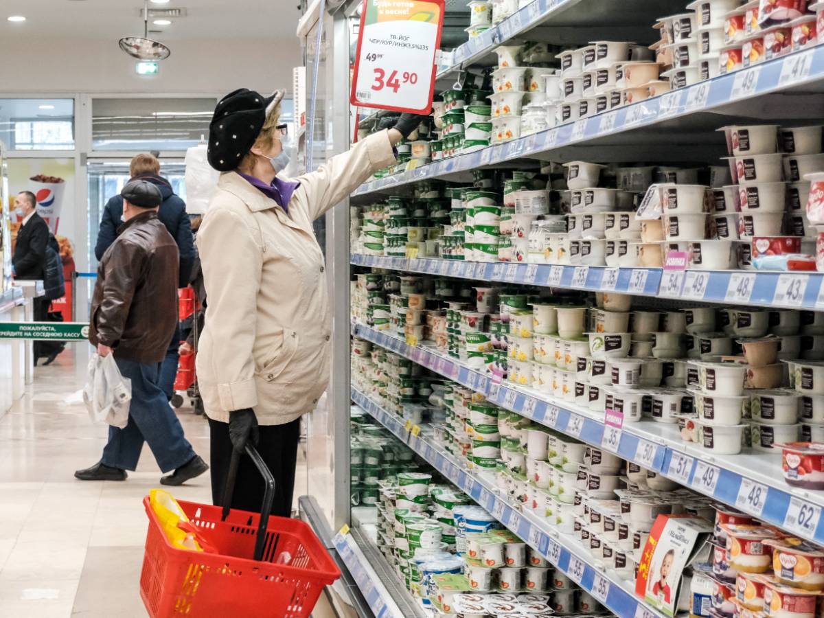 Цены выросли в два с лишним раза! Россияне бьют тревогу из-за подорожания молочки