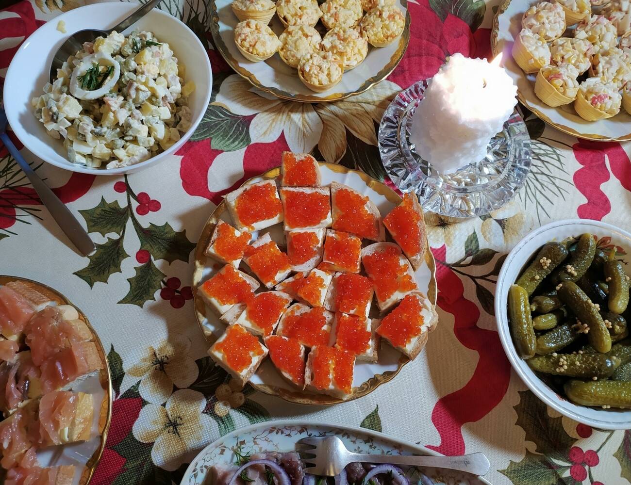 Эти блюда можно приготовить к новогоднему столу уже сейчас: опытные хозяйки рекомендуют